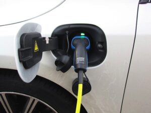 elektrische auto opladen